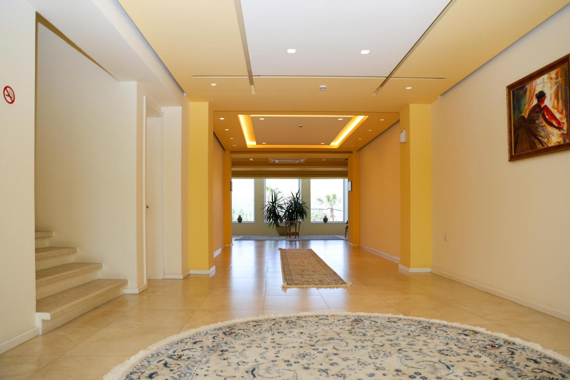 Grand White City Hotel Berat Exterior foto