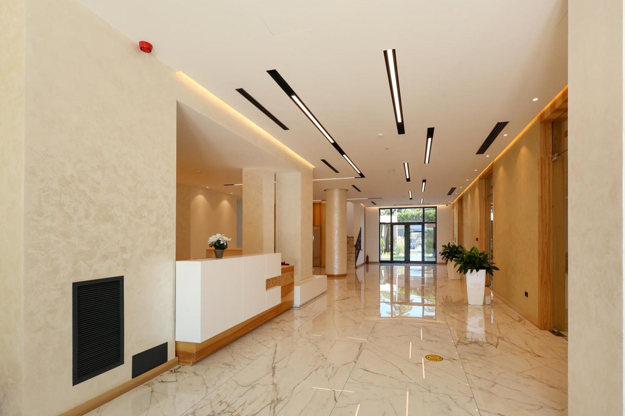 Grand White City Hotel Berat Exterior foto