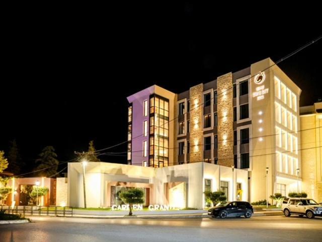 Grand White City Hotel Berat Exterior foto