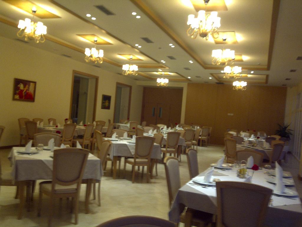 Grand White City Hotel Berat Exterior foto