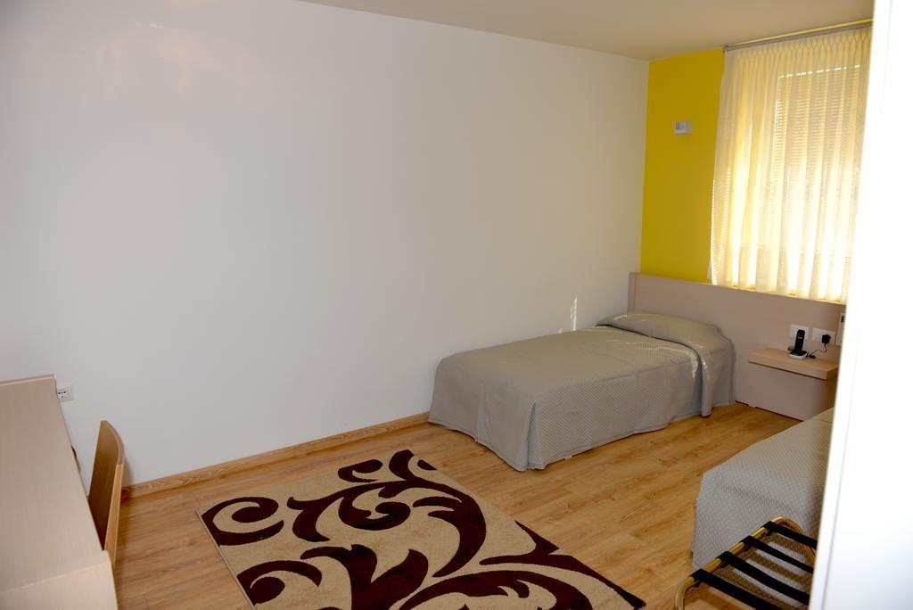 Grand White City Hotel Berat Exterior foto